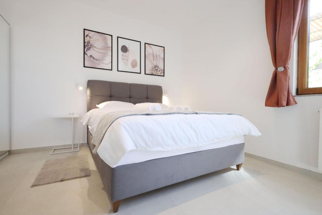 Apartments Maestral Медулин Екстер'єр фото